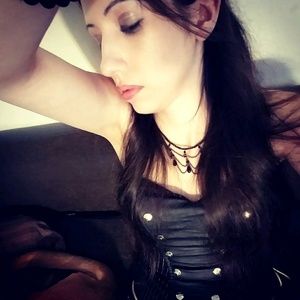 Meet your Posher, Alexandra